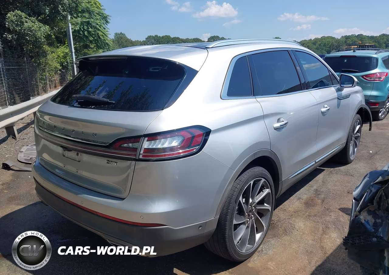 2019 Lincoln Nautilus Reserve VIN:2LMPJ6LP0KBL18189 - 4