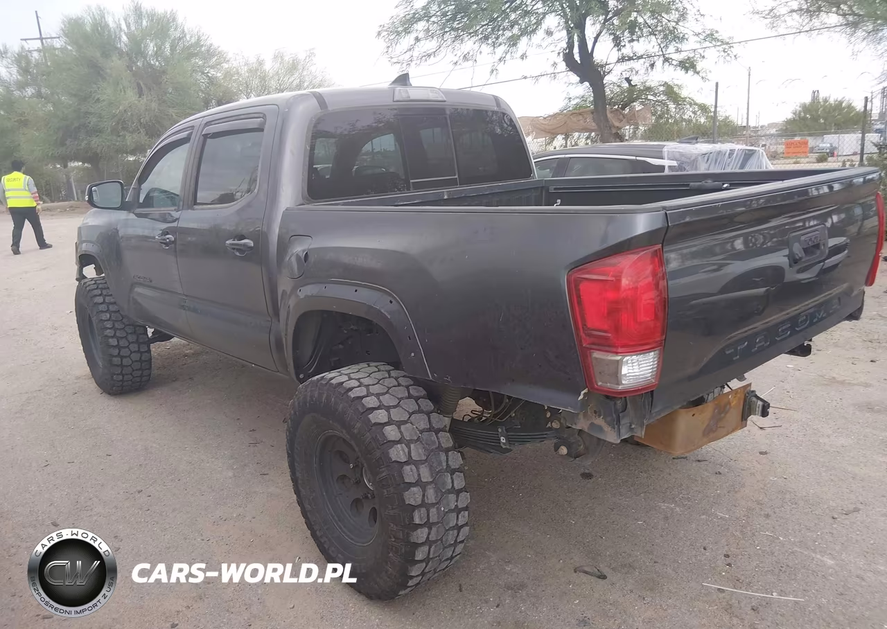 2017 Toyota Tacoma Trd Sport VIN:5TFAZ5CN5HX034176 - 3