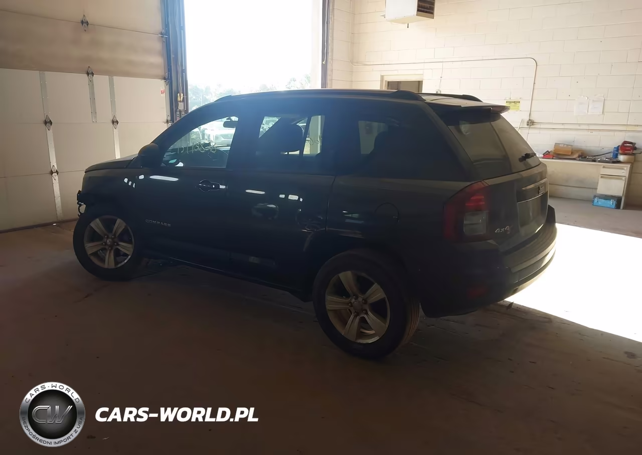 2014 Jeep Compass Sport VIN:1C4NJDBB0ED842037 - 3