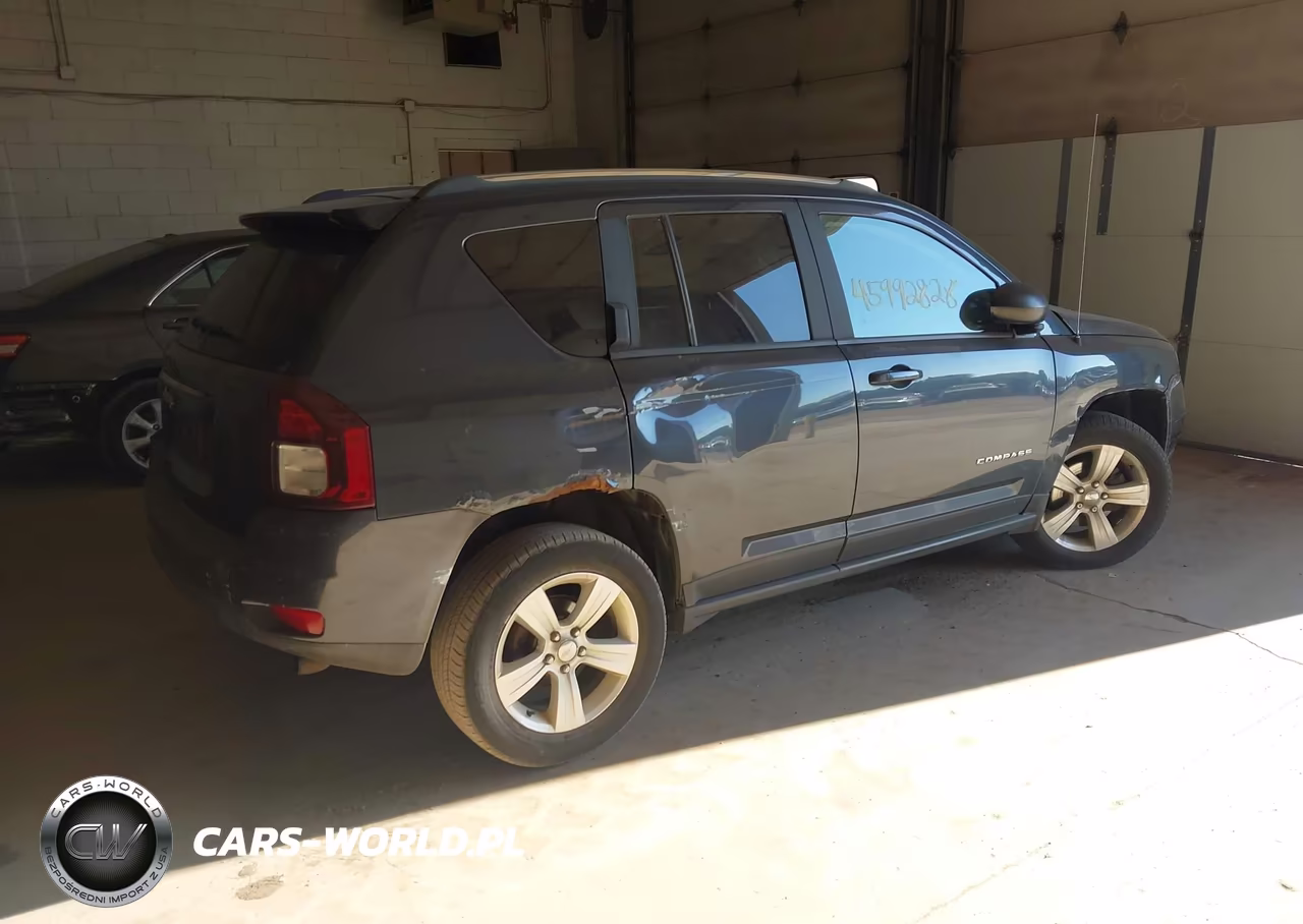 2014 Jeep Compass Sport VIN:1C4NJDBB0ED842037 - 4