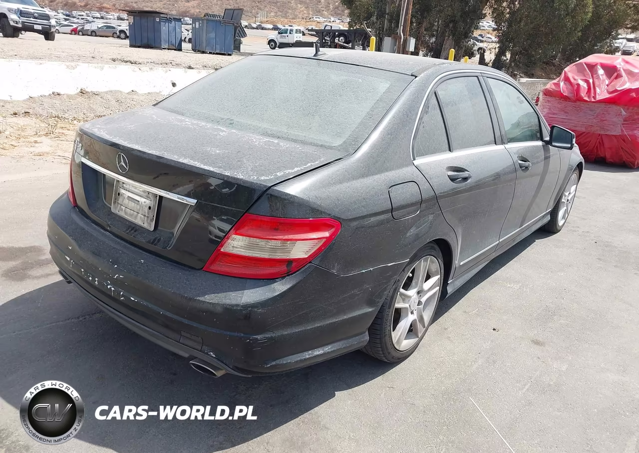 2011 Mercedes-Benz C 300 Luxury-Sport VIN:WDDGF5EB5BA451240 - 4