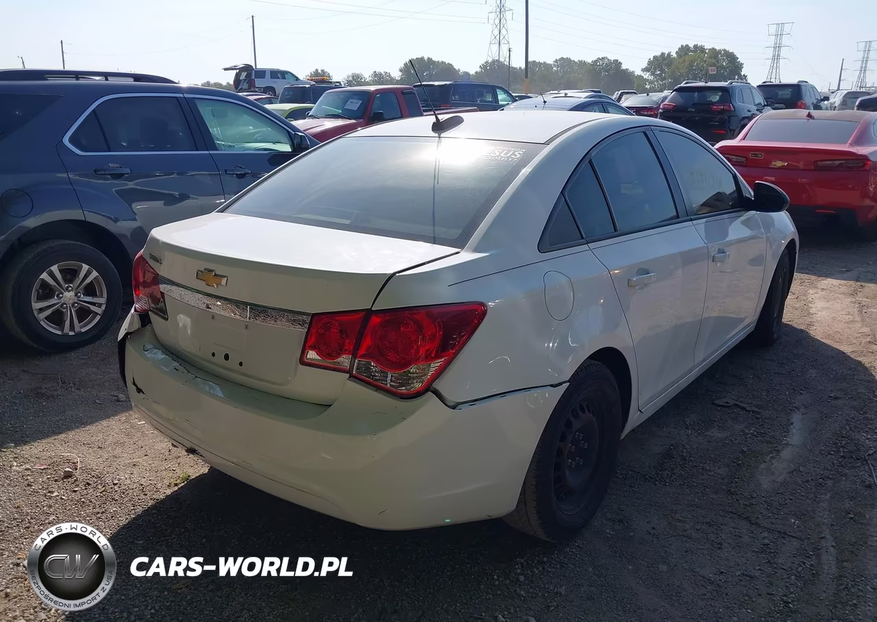 2016 Chevrolet Cruze Limited Ls Auto VIN:1G1PC5SH8G7114330 - 4