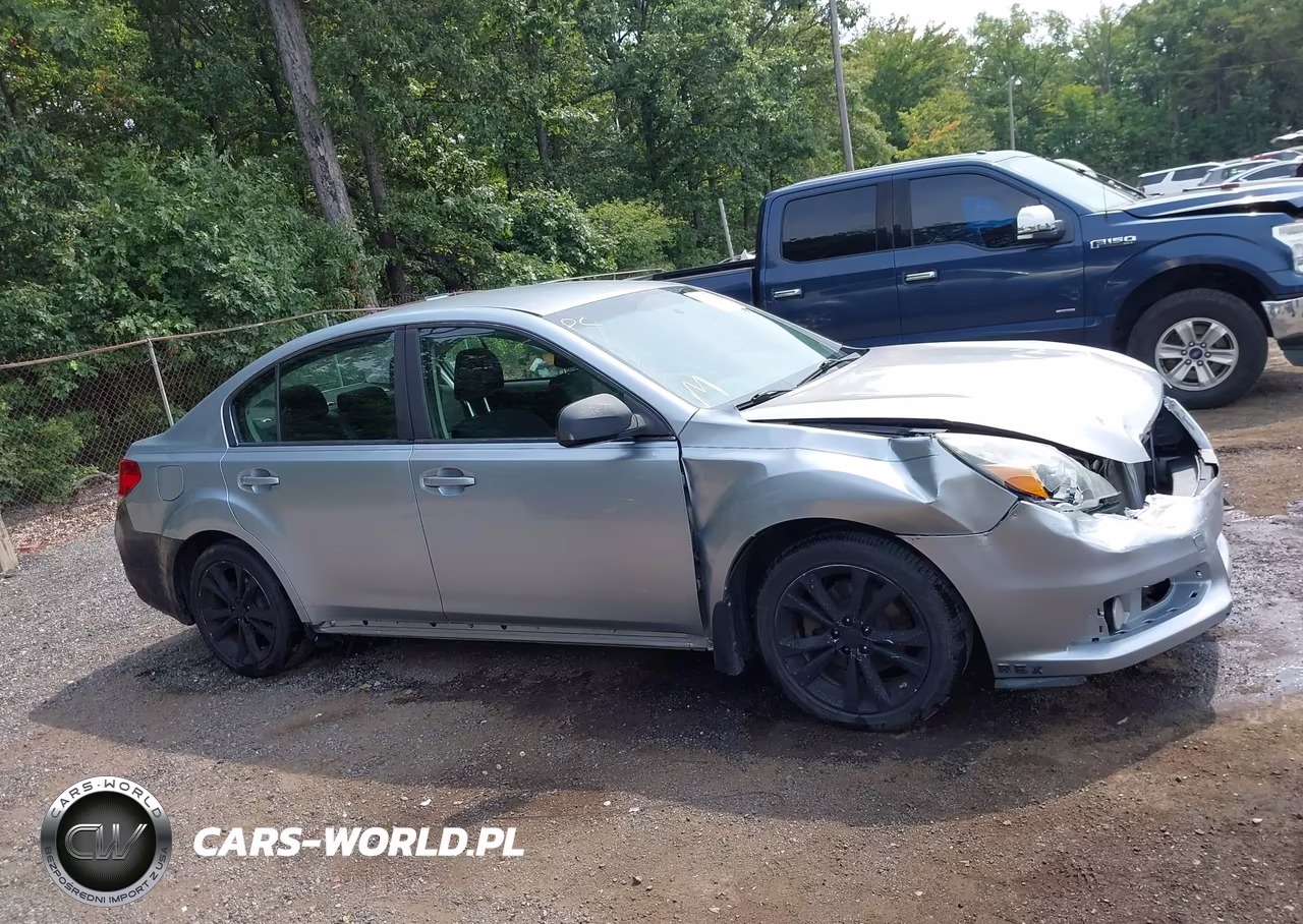 2014 Subaru Legacy 2.5I Premium VIN:4S3BMCC65E3037341 - 13