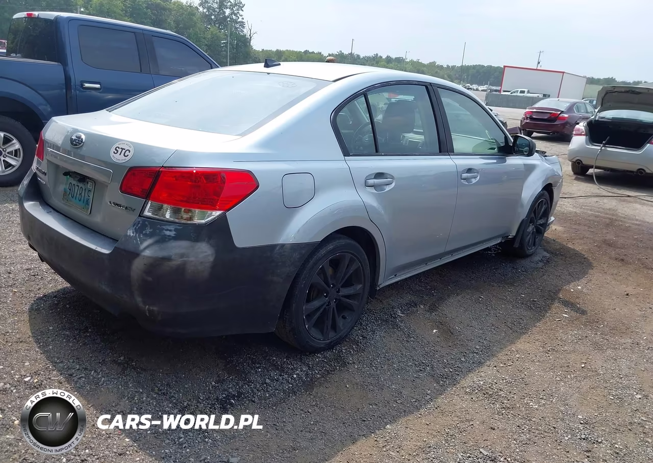 2014 Subaru Legacy 2.5I Premium VIN:4S3BMCC65E3037341 - 4