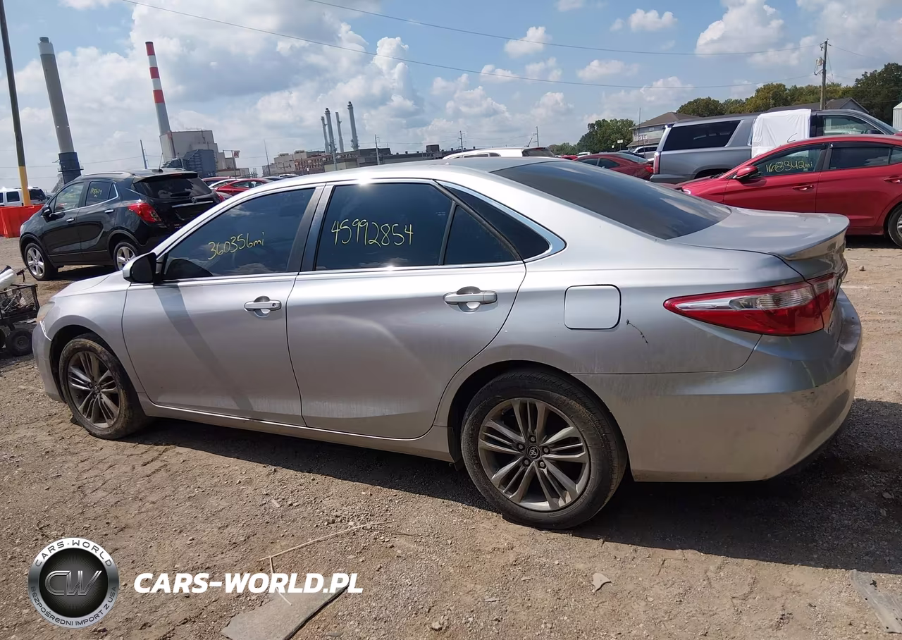 2016 Toyota Camry Se VIN:4T1BF1FK5GU139495 - 14