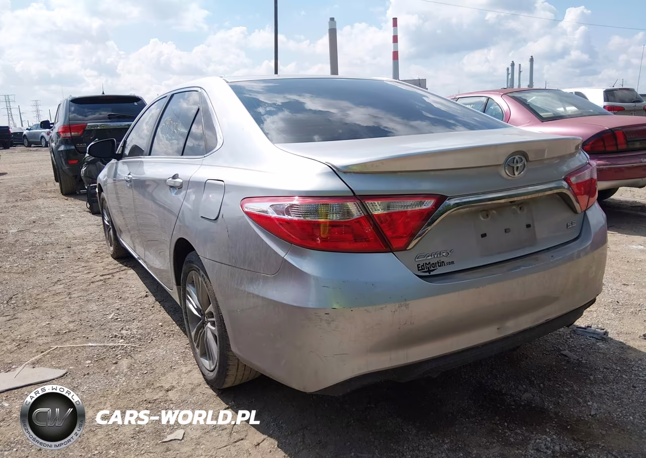 2016 Toyota Camry Se VIN:4T1BF1FK5GU139495 - 3
