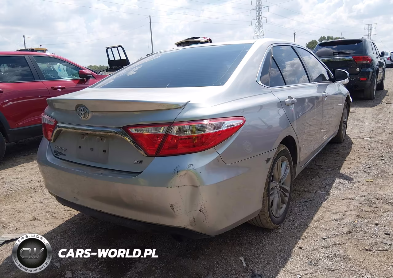 2016 Toyota Camry Se VIN:4T1BF1FK5GU139495 - 4