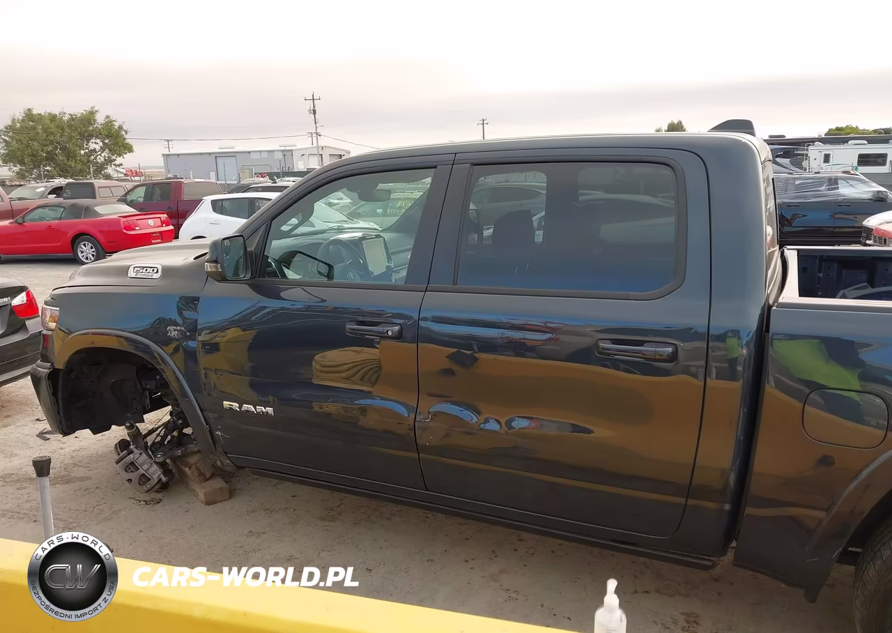 2026 Ram 1500 Laramie 4X4 5'7 Box VIN:1C6SRFJT8TN312821 - 15