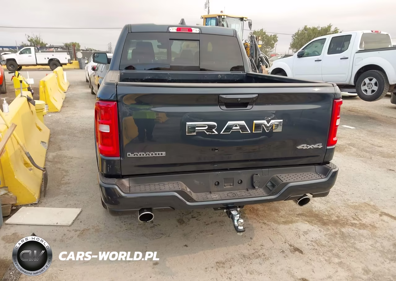 2026 Ram 1500 Laramie 4X4 5'7 Box VIN:1C6SRFJT8TN312821 - 17