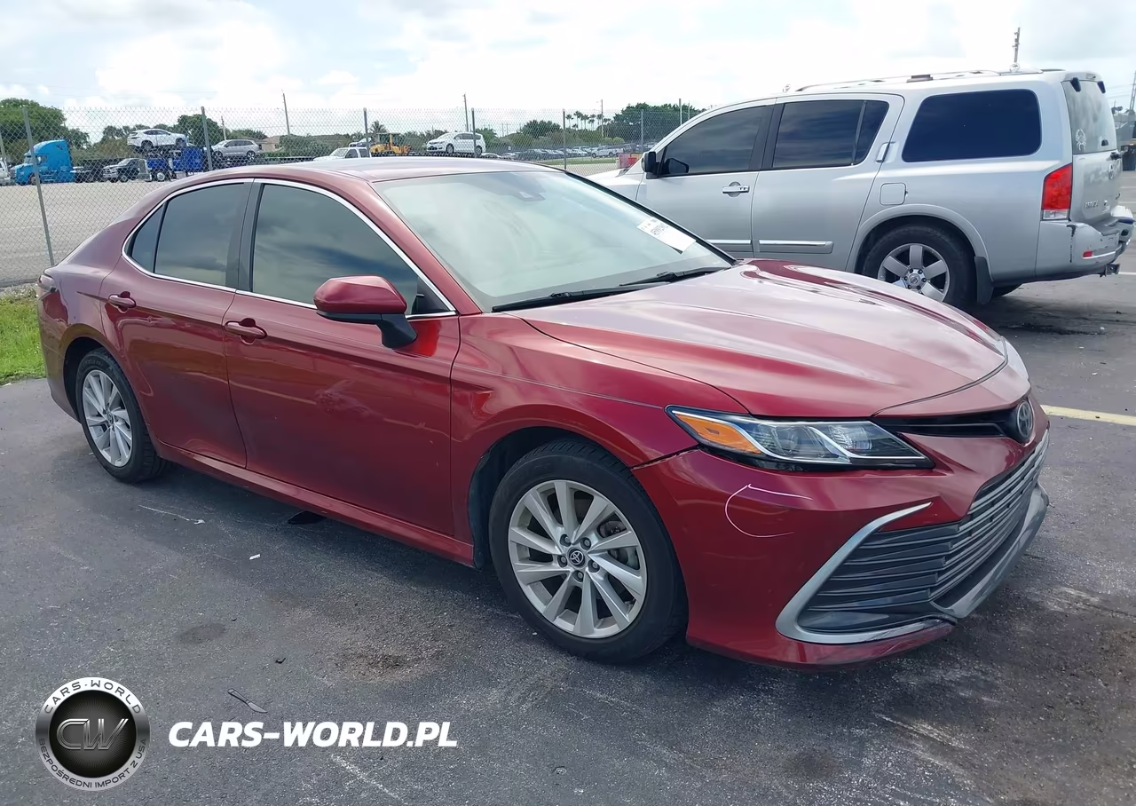 2021 Toyota Camry Le
