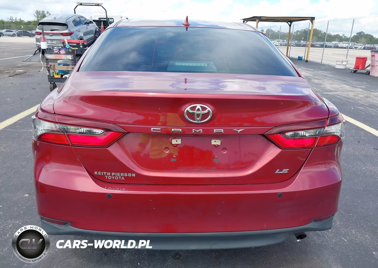 2021 Toyota Camry Le VIN:4T1C11AK4MU567807 - 16
