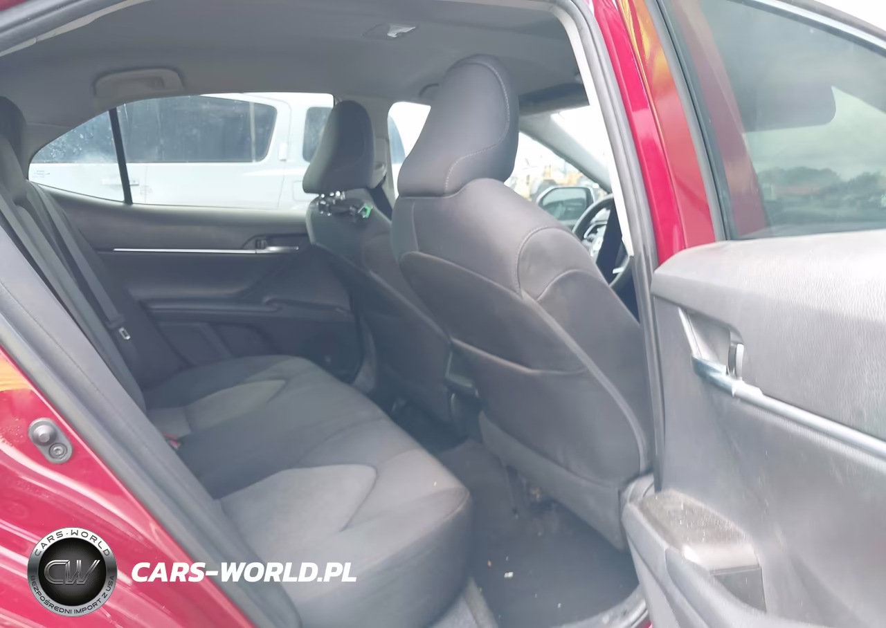 2021 Toyota Camry Le VIN:4T1C11AK4MU567807 - 8