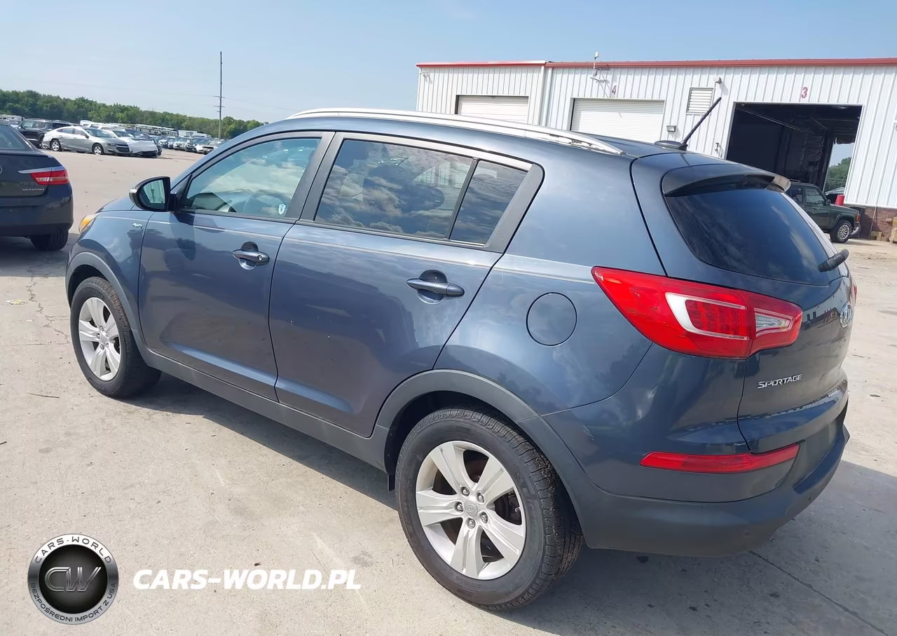 2011 Kia Sportage Lx VIN:KNDPBCA20B7082381 - 3