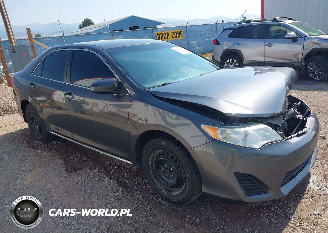 2014 Toyota Camry Le VIN:4T4BF1FK7ER355688 - 1