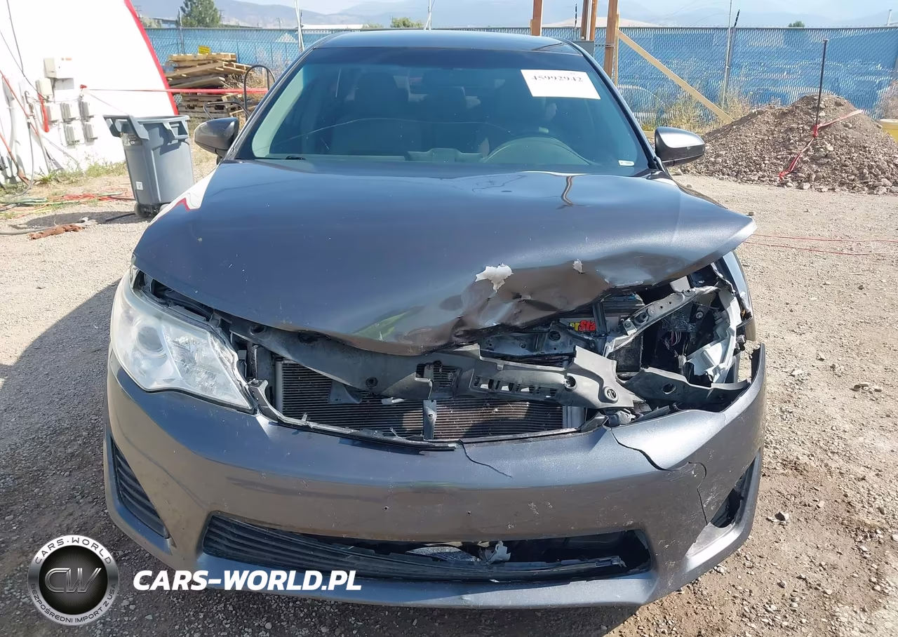 2014 Toyota Camry Le VIN:4T4BF1FK7ER355688 - 12