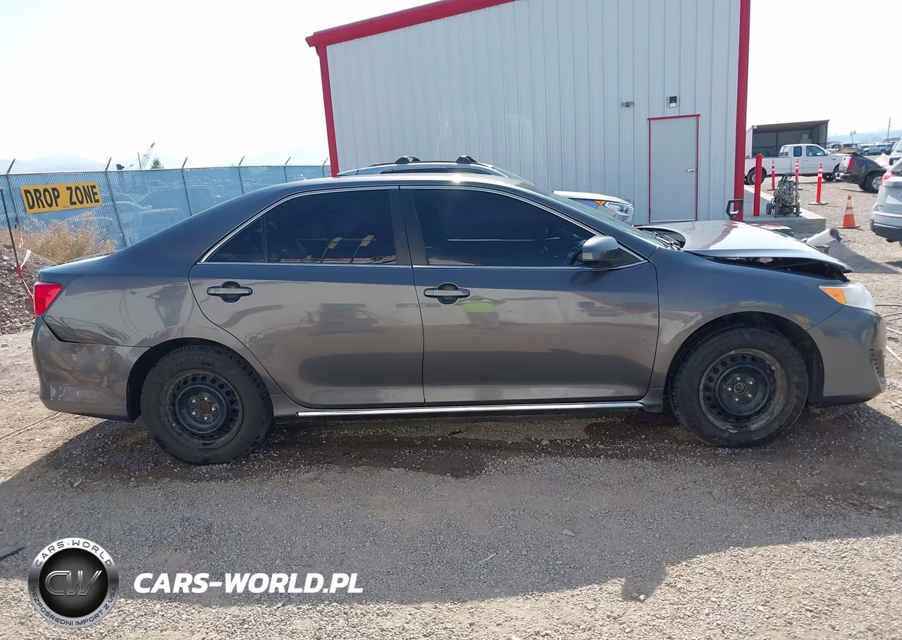 2014 Toyota Camry Le VIN:4T4BF1FK7ER355688 - 13