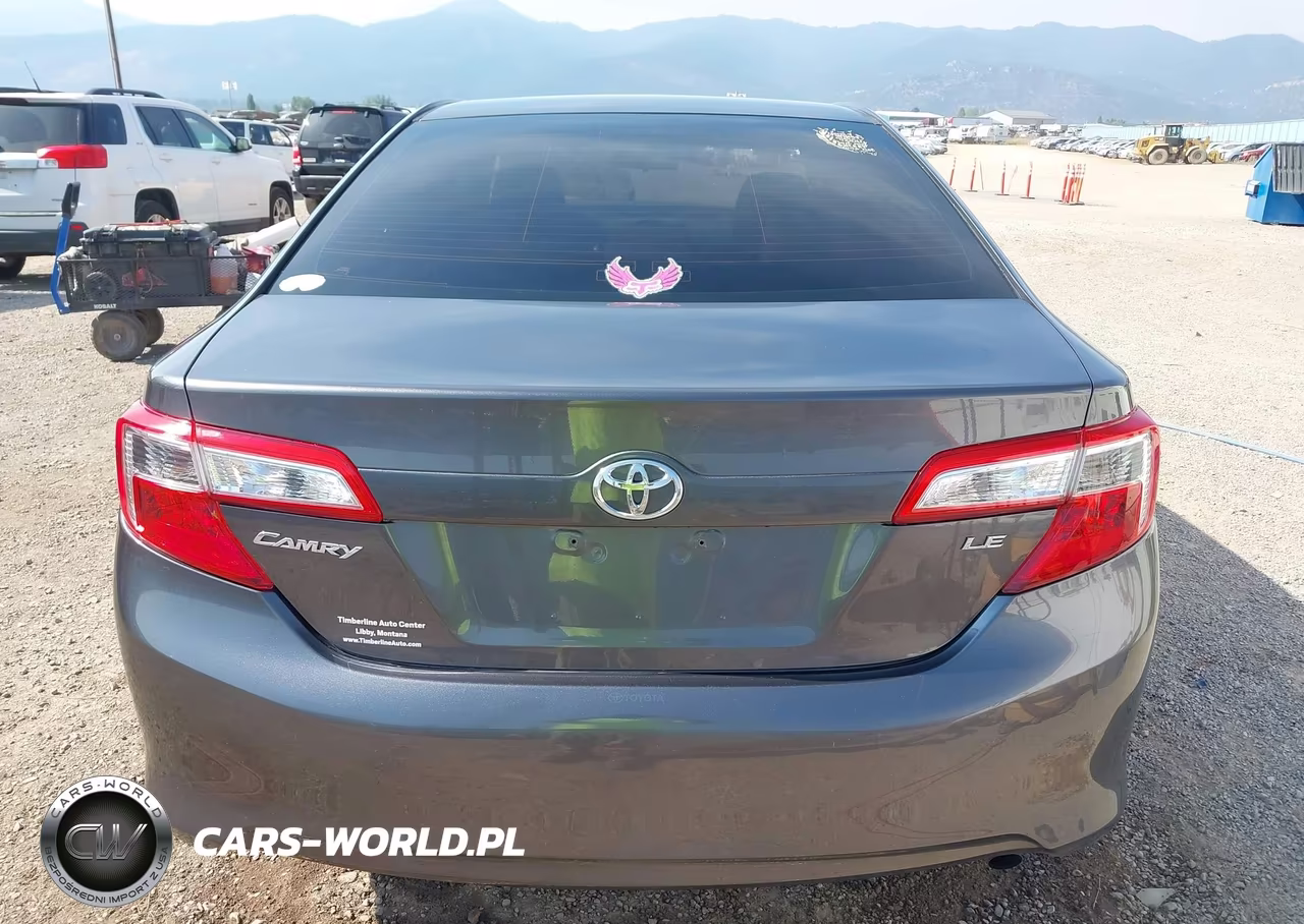 2014 Toyota Camry Le VIN:4T4BF1FK7ER355688 - 16