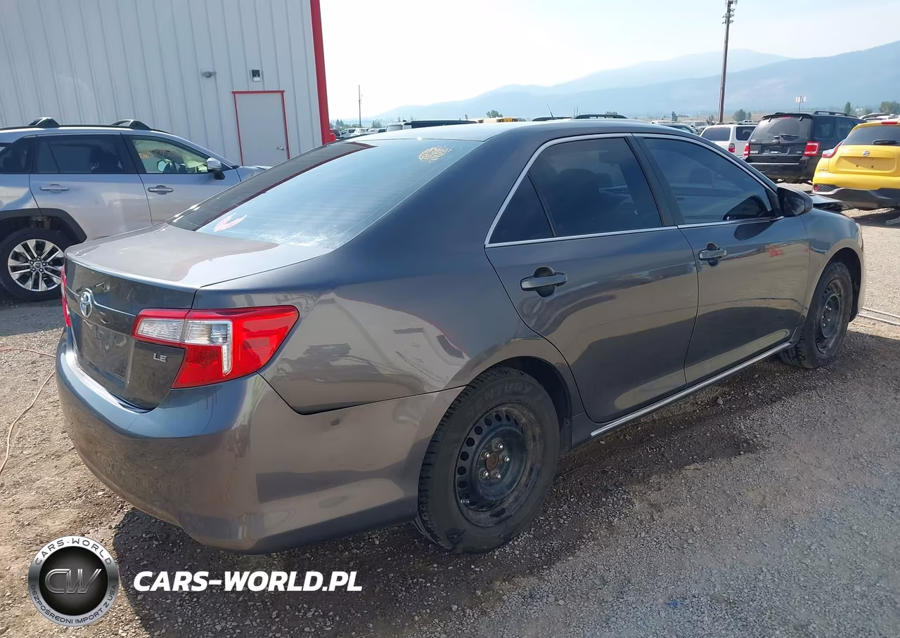 2014 Toyota Camry Le VIN:4T4BF1FK7ER355688 - 4