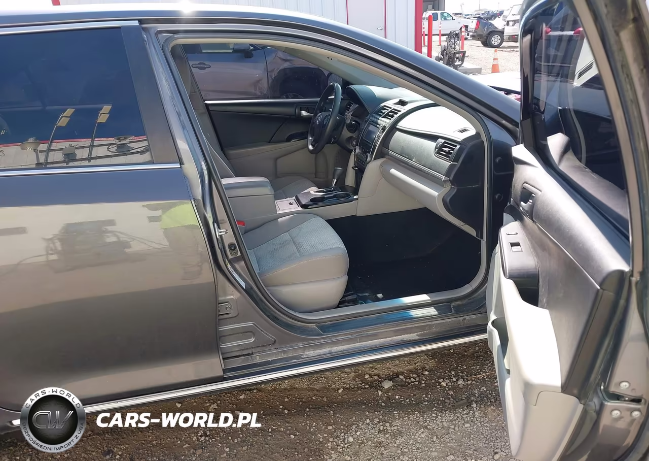 2014 Toyota Camry Le VIN:4T4BF1FK7ER355688 - 5