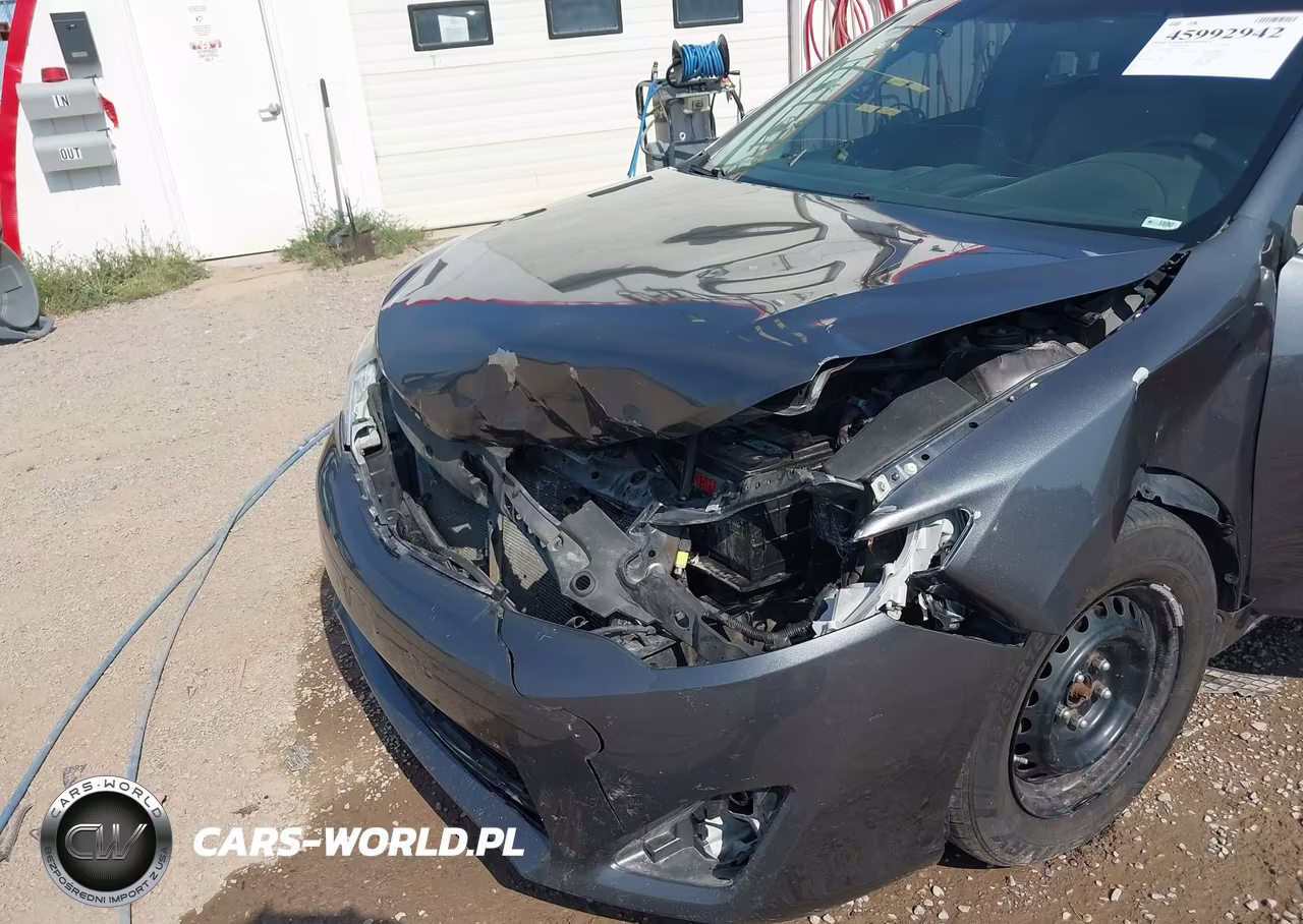 2014 Toyota Camry Le VIN:4T4BF1FK7ER355688 - 6