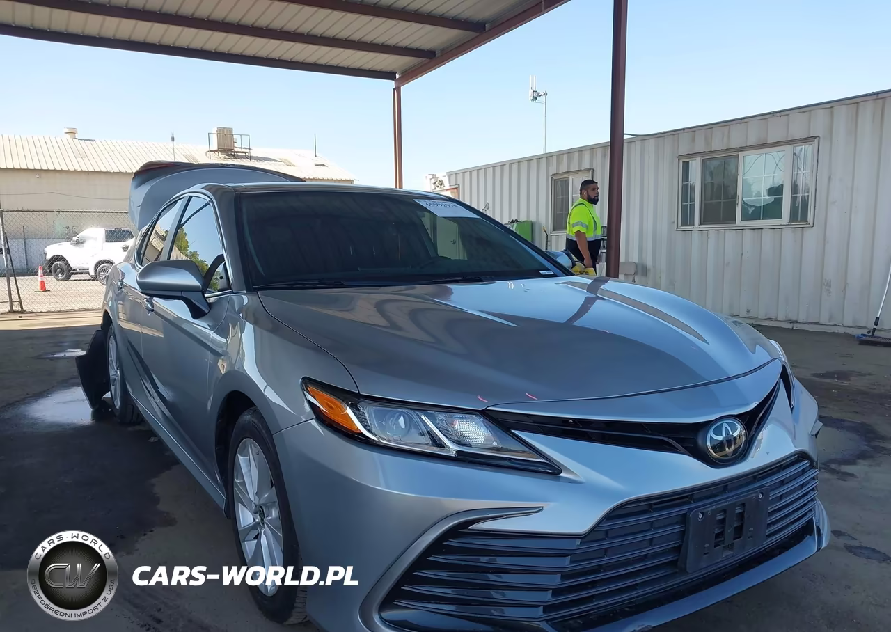 2022 Toyota Camry Le