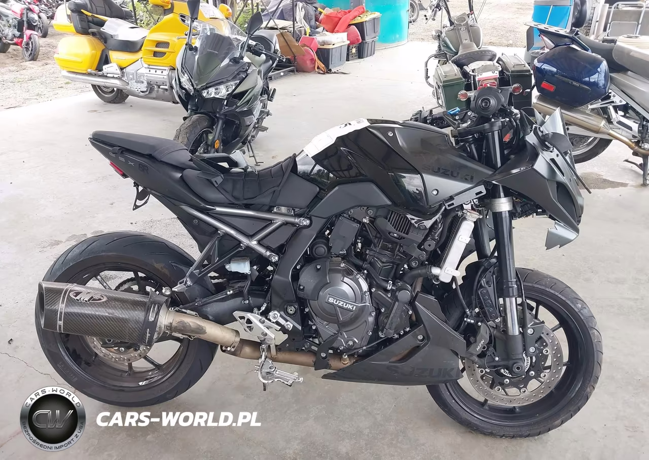 2025 Suzuki Gsx800 F VIN:JS1EM13BXS7101807 - 13