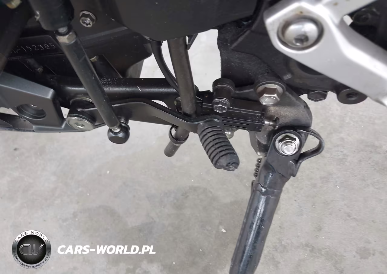 2025 Suzuki Gsx800 F VIN:JS1EM13BXS7101807 - 16