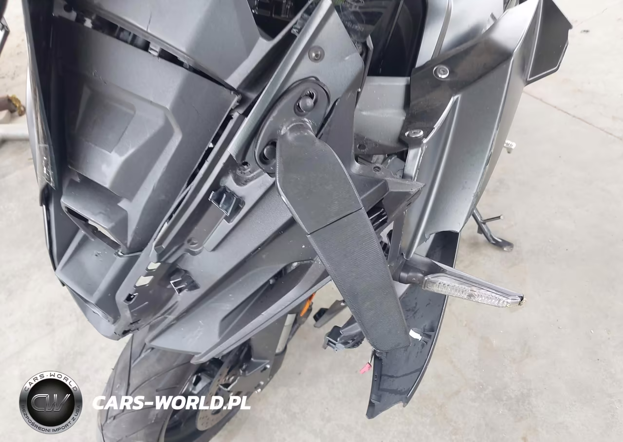 2025 Suzuki Gsx800 F VIN:JS1EM13BXS7101807 - 17