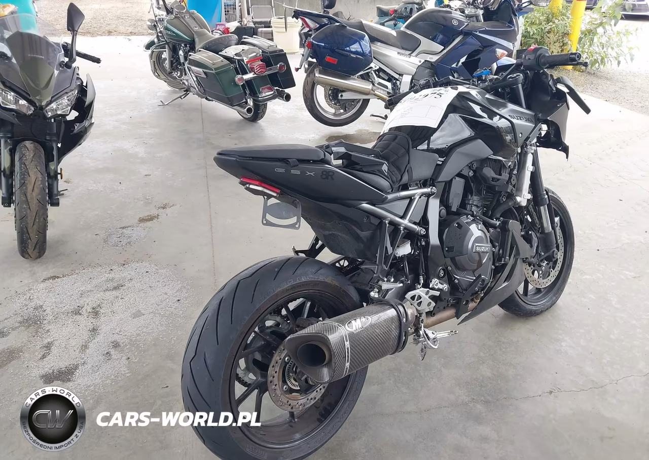 2025 Suzuki Gsx800 F VIN:JS1EM13BXS7101807 - 4