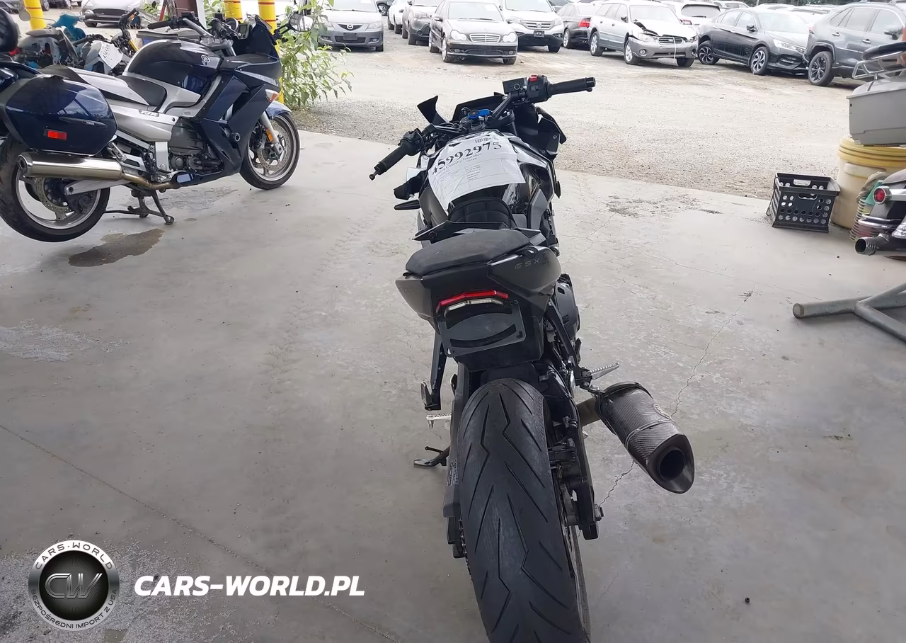 2025 Suzuki Gsx800 F VIN:JS1EM13BXS7101807 - 6