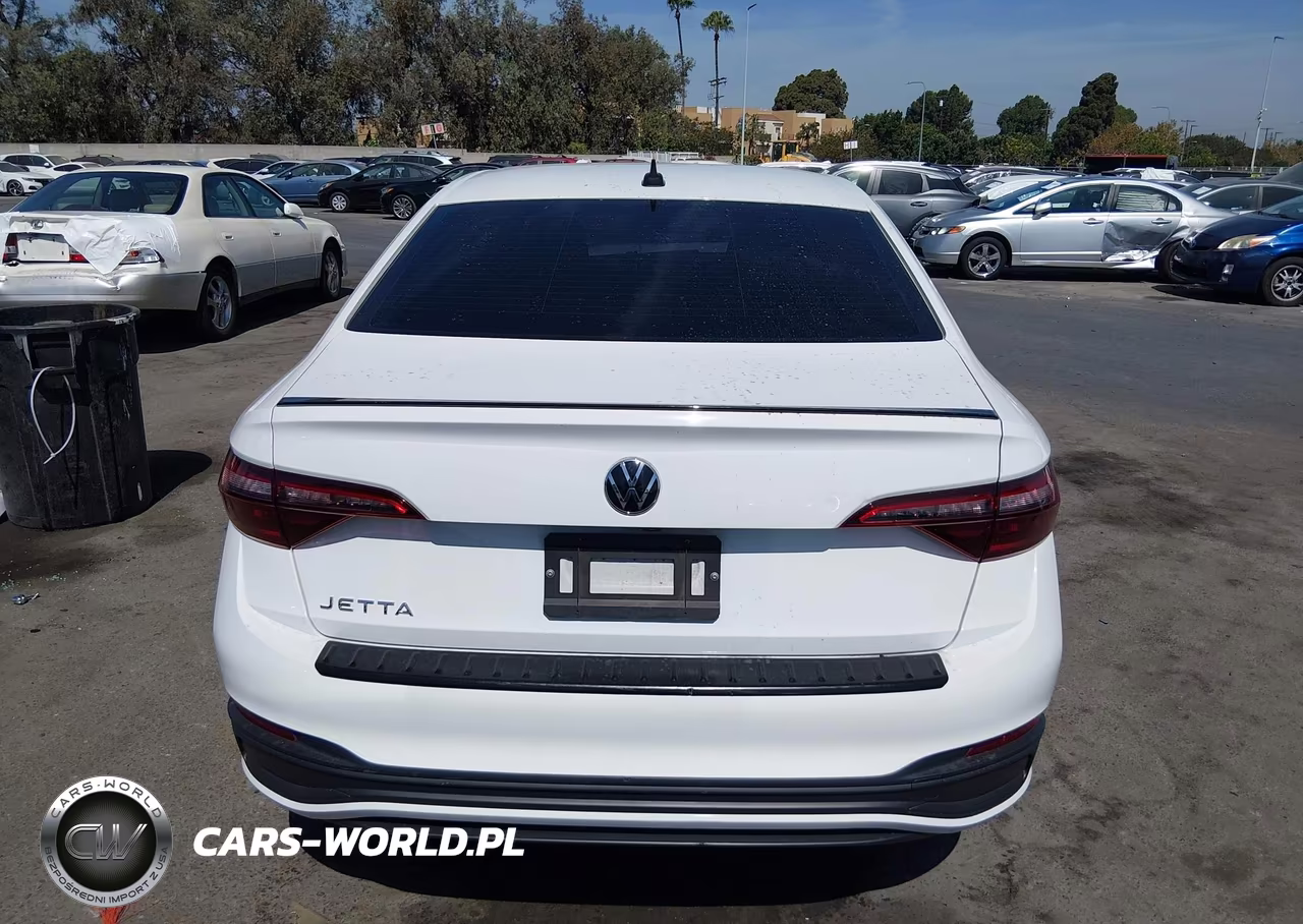 2023 Volkswagen Jetta 1.5T Sport VIN:3VWBM7BU1PM042753 - 17