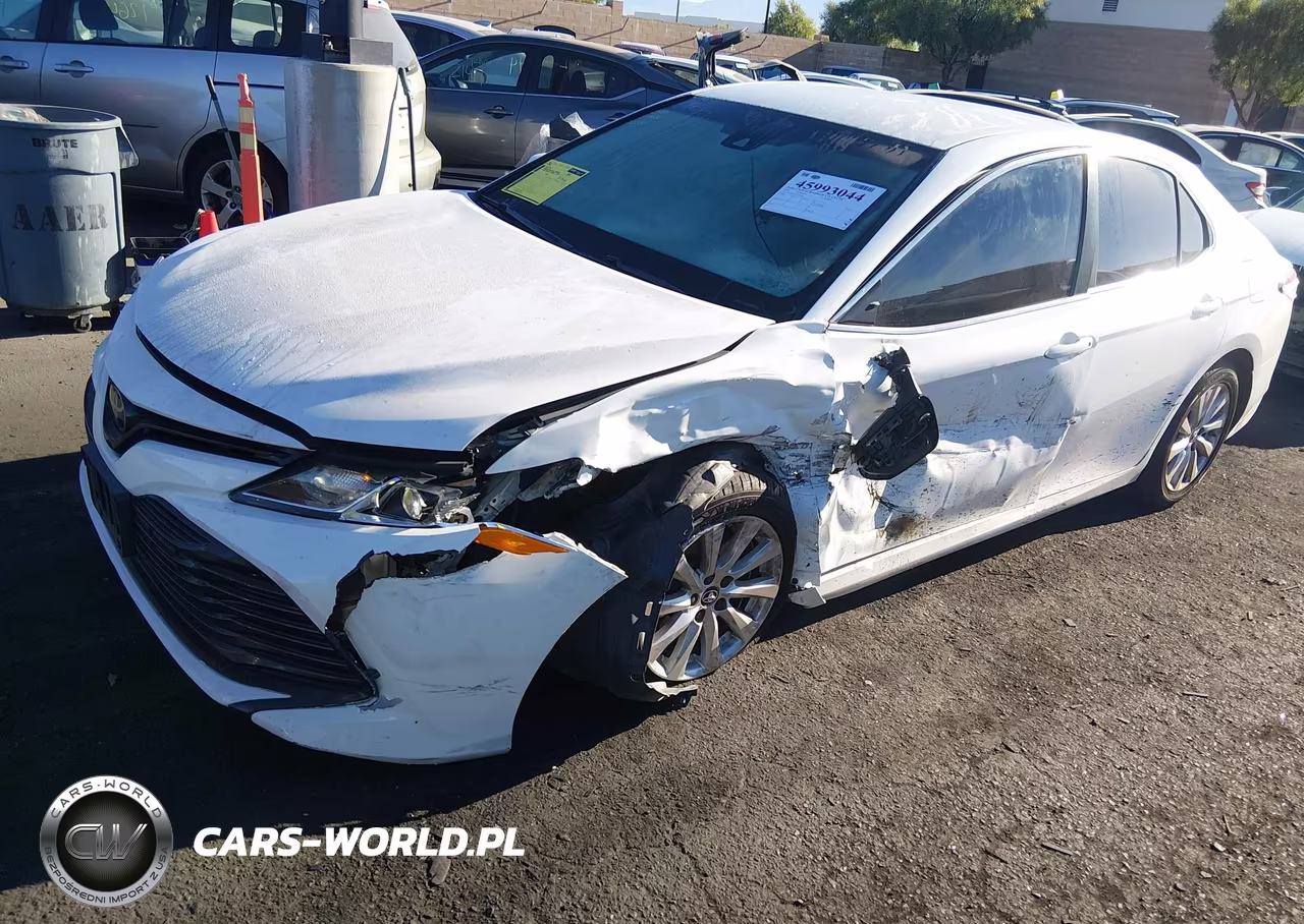 2018 Toyota Camry Le VIN:4T1B11HK5JU010207 - 6