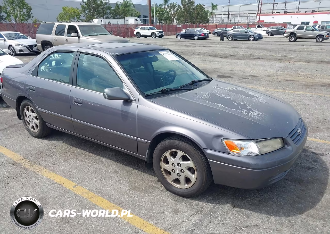 1999 Toyota Camry Le V6