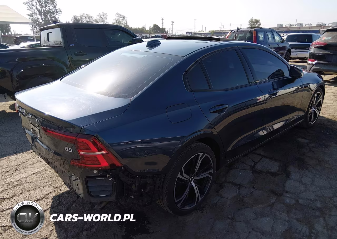 2024 Volvo S60 B5 Core Dark Theme VIN:7JRL12FK6RG325109 - 4