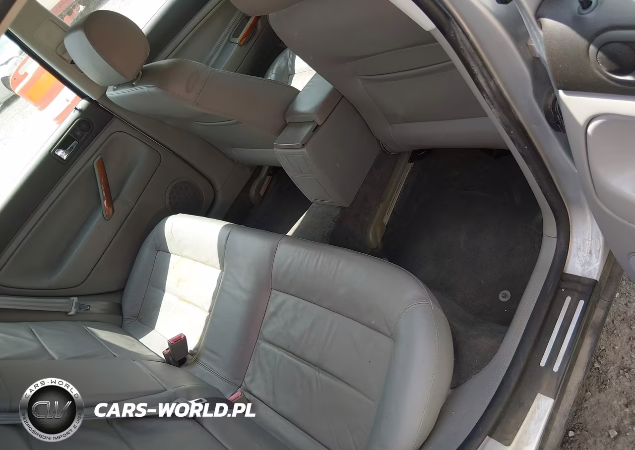 2003 Volkswagen Passat Glx VIN:WVWRH63B03P244856 - 8