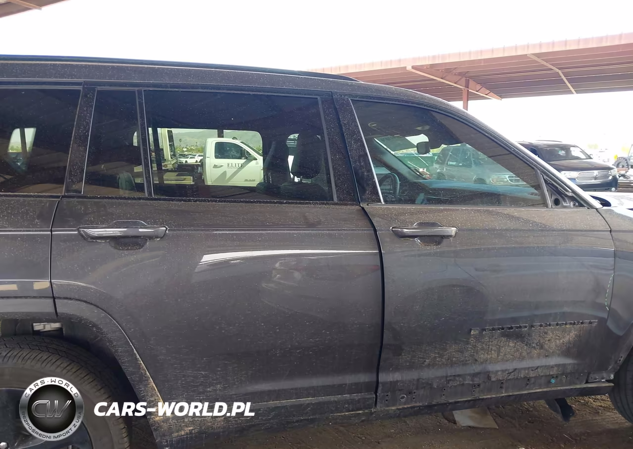 2022 Jeep Grand Cherokee L Altitude 4X2 VIN:1C4RJJAG7N8592205 - 14
