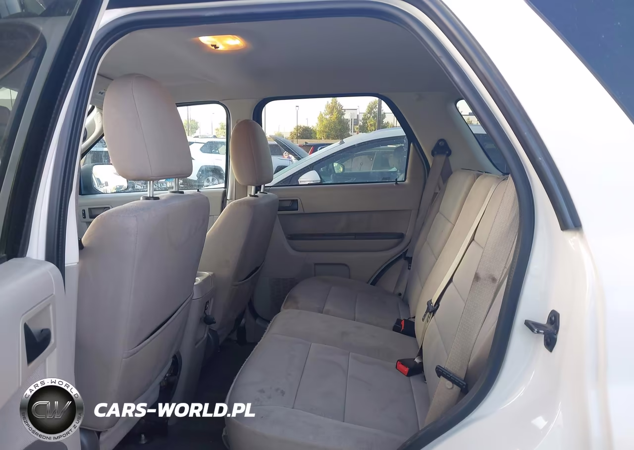 2011 Ford Escape Hybrid VIN:1FMCU4K37BKC63704 - 8