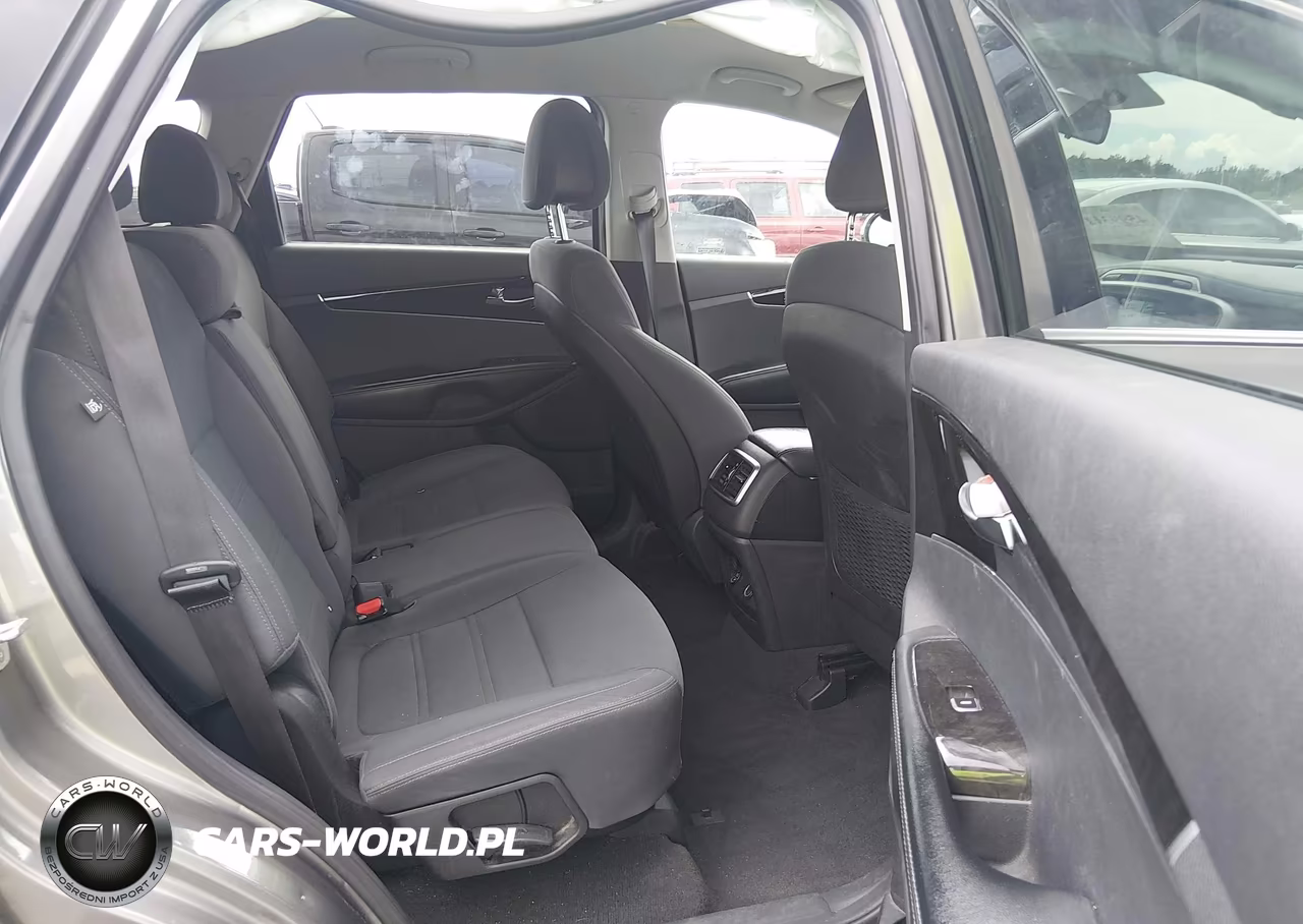 2016 Kia Sorento 2.4L Lx VIN:5XYPGDA31GG032373 - 8