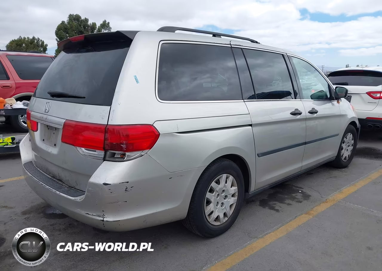 2008 Honda Odyssey Lx VIN:5FNRL38248B037068 - 4