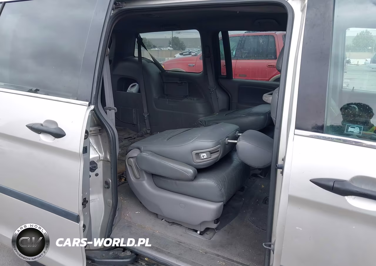 2008 Honda Odyssey Lx VIN:5FNRL38248B037068 - 8