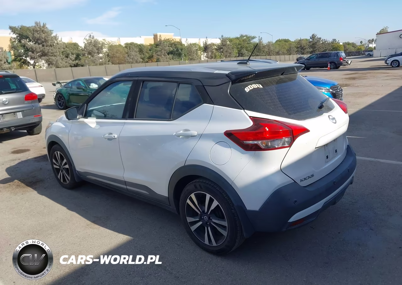 2020 Nissan Kicks Sr Xtronic Cvt VIN:3N1CP5DV8LL532831 - 3