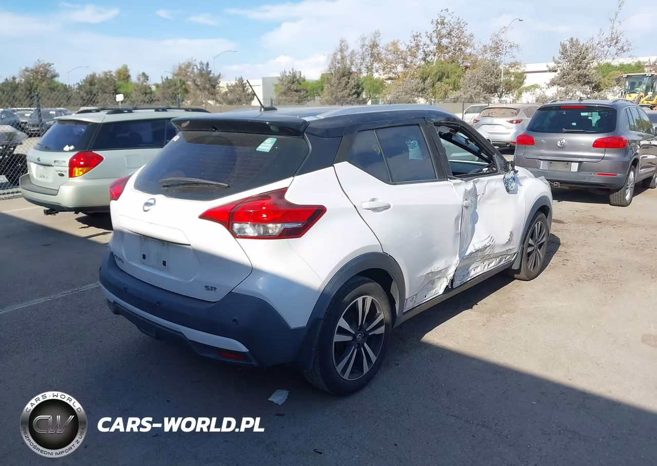 2020 Nissan Kicks Sr Xtronic Cvt VIN:3N1CP5DV8LL532831 - 4