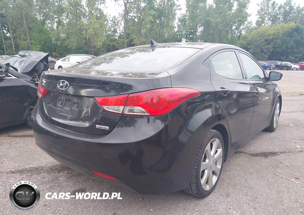 2013 Hyundai Elantra Limited VIN:5NPDH4AE6DH293889 - 4