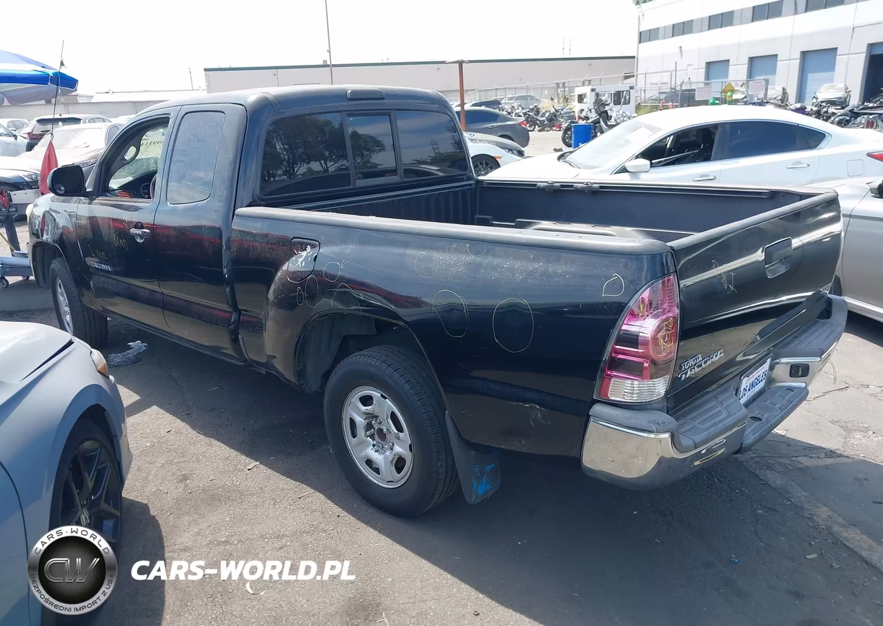 2013 Toyota Tacoma VIN:5TFTX4CN3DX021929 - 3