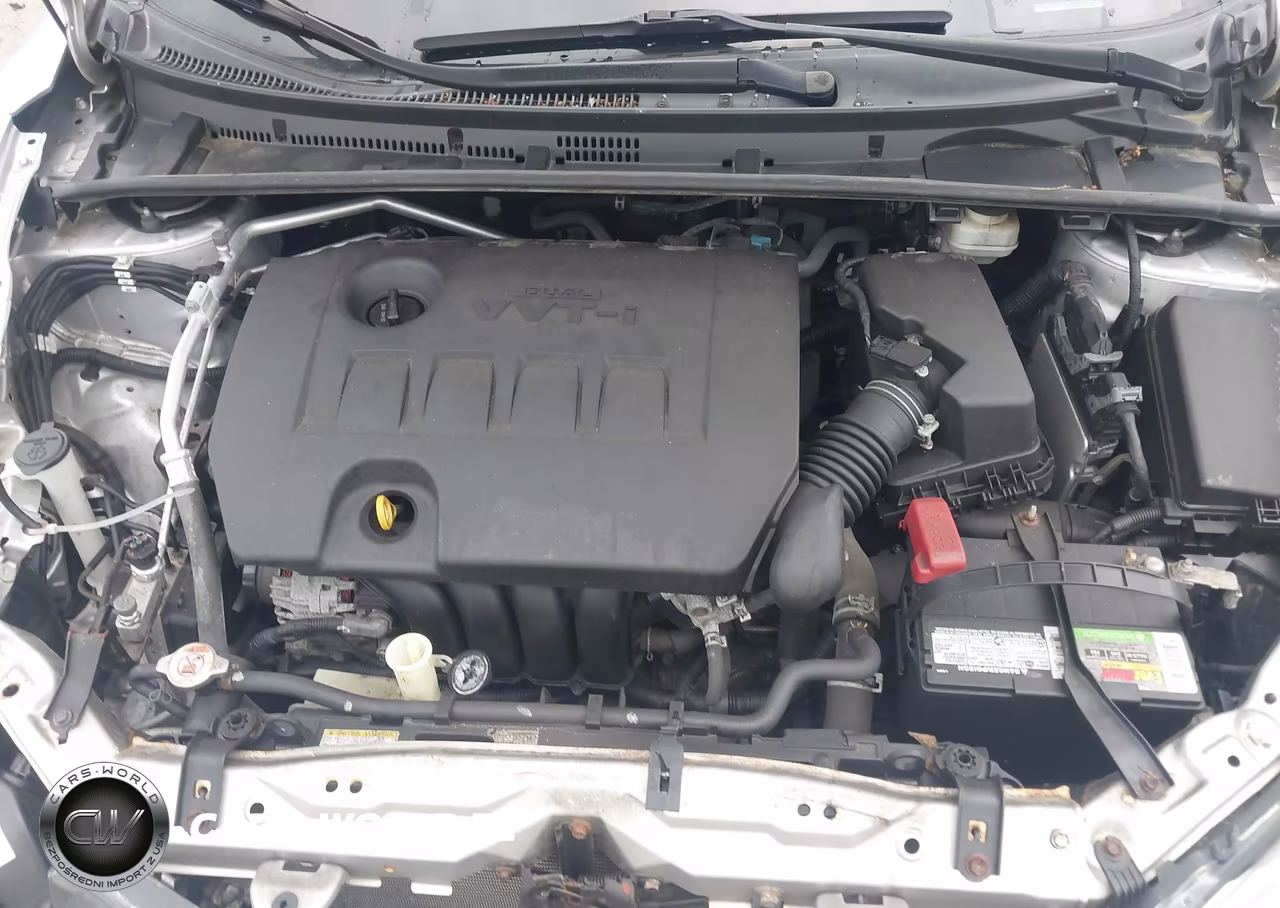 2019 Toyota Corolla Le VIN:2T1BURHE1KC127172 - 10