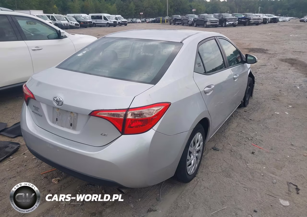 2019 Toyota Corolla Le VIN:2T1BURHE1KC127172 - 4
