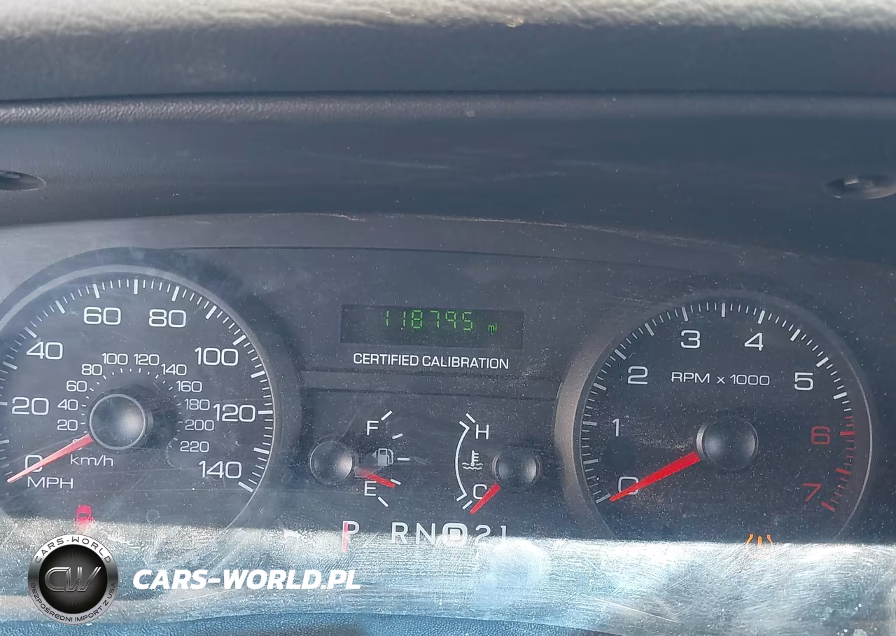 2008 Ford Crown Victoria Police-Police Interceptor VIN:2FAHP71V08X139162 - 7