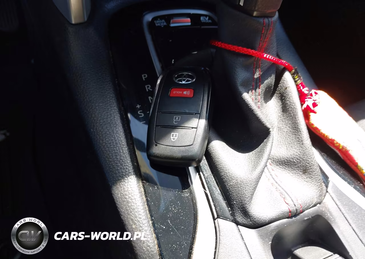 2024 Toyota Corolla Cross Hybrid Nightshade Edition VIN:7MUFBABG2RV052783 - 11