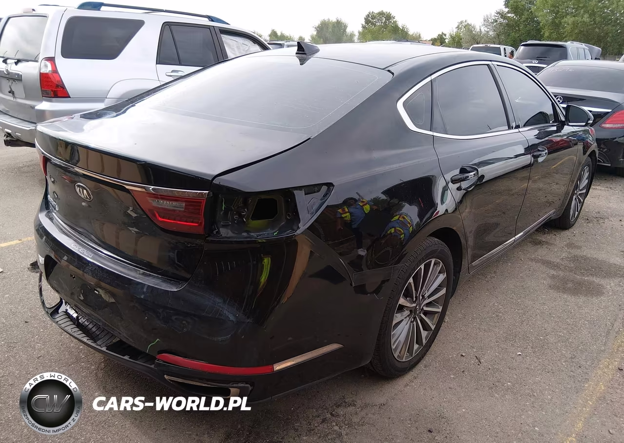 2017 Kia Cadenza Premium VIN:KNALB4J16H5094130 - 4