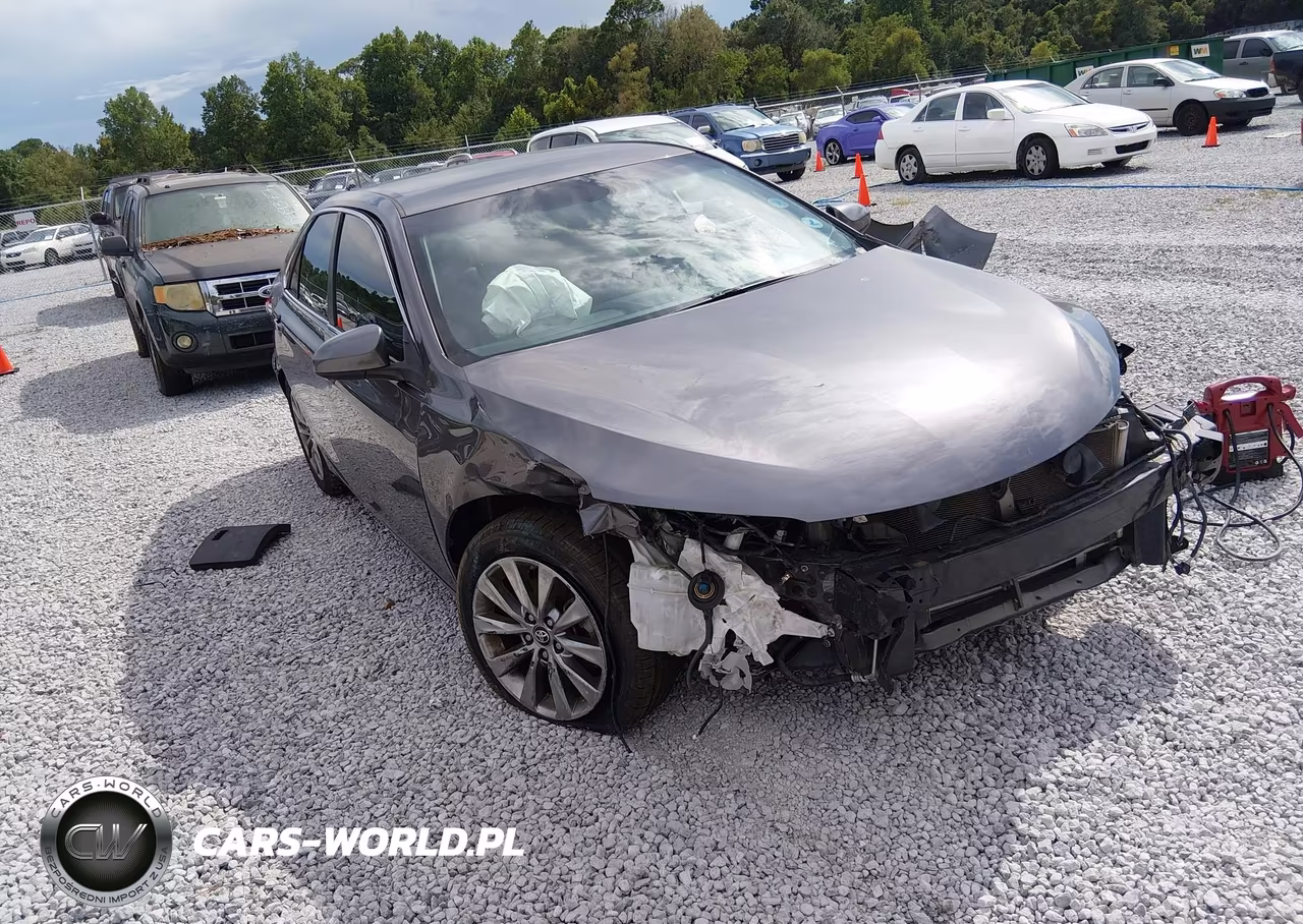 2016 Toyota Camry Xle VIN:4T4BF1FK8GR566742 - 1